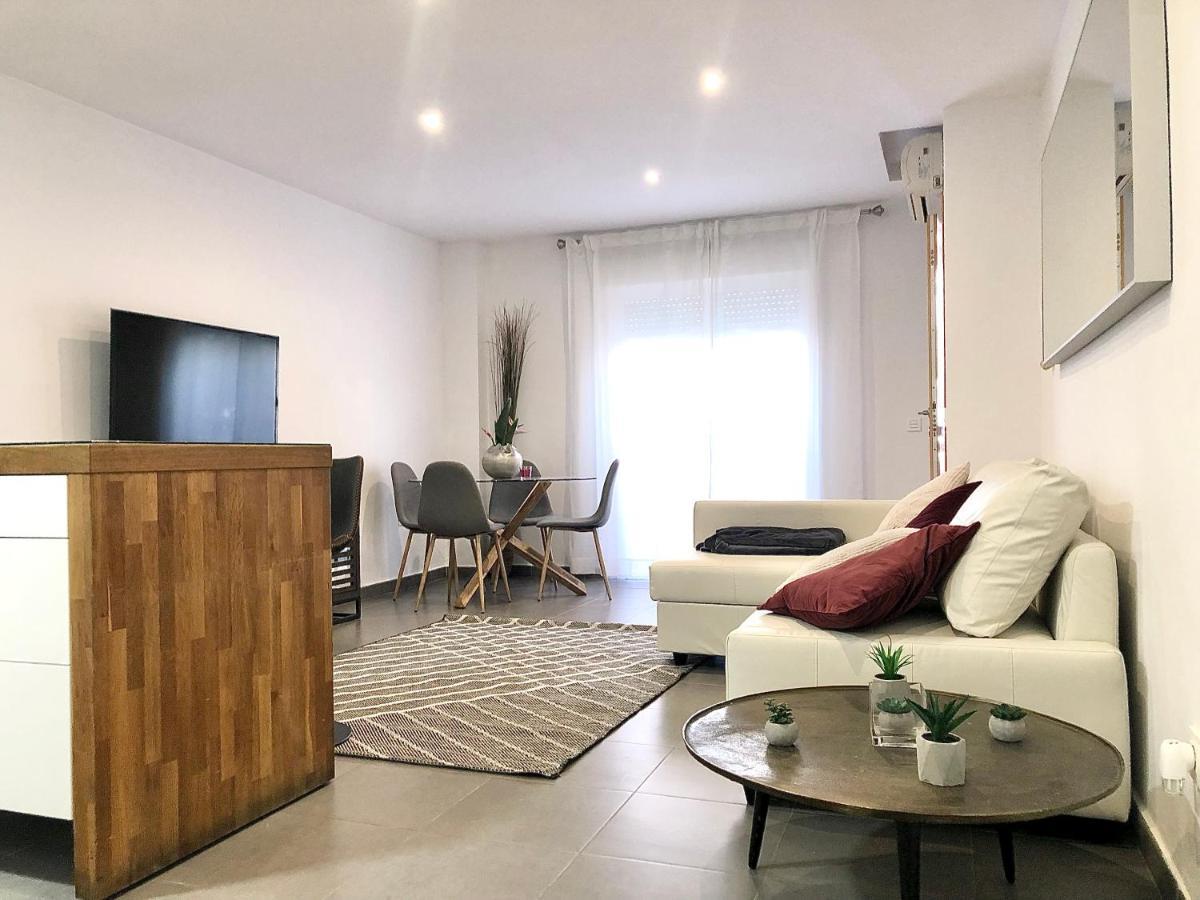 Varela Apartamentos B Малага Экстерьер фото